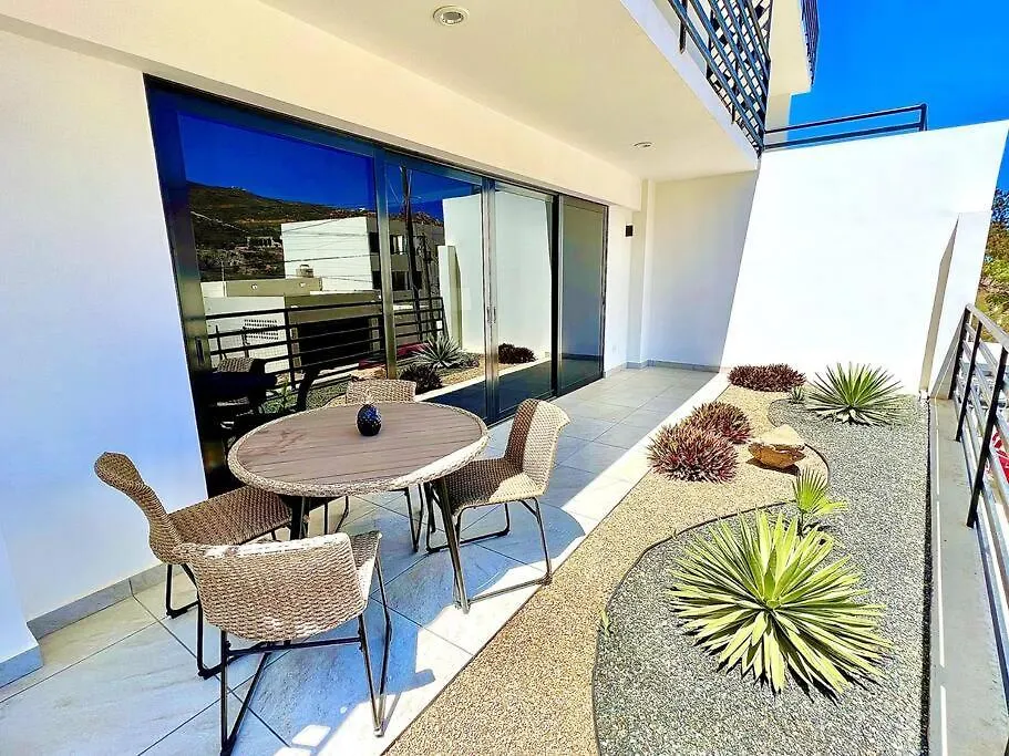 New Deluxe 2Br-2Bth, 2 King Beds, 1 Gig - Speed Wi-Fi, Pool, Huge Patio, Close To The Beach, Marina And Night Life. Кабо-Сан-Лукас Апартаменты