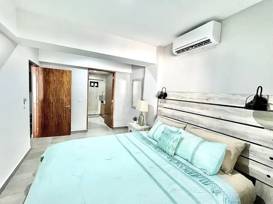 Апартаменты New Deluxe 2Br-2Bth, 2 King Beds, 1 Gig - Speed Wi-Fi, Pool, Huge Patio, Close To The Beach, Marina And Night Life. Кабо-Сан-Лукас Мексика