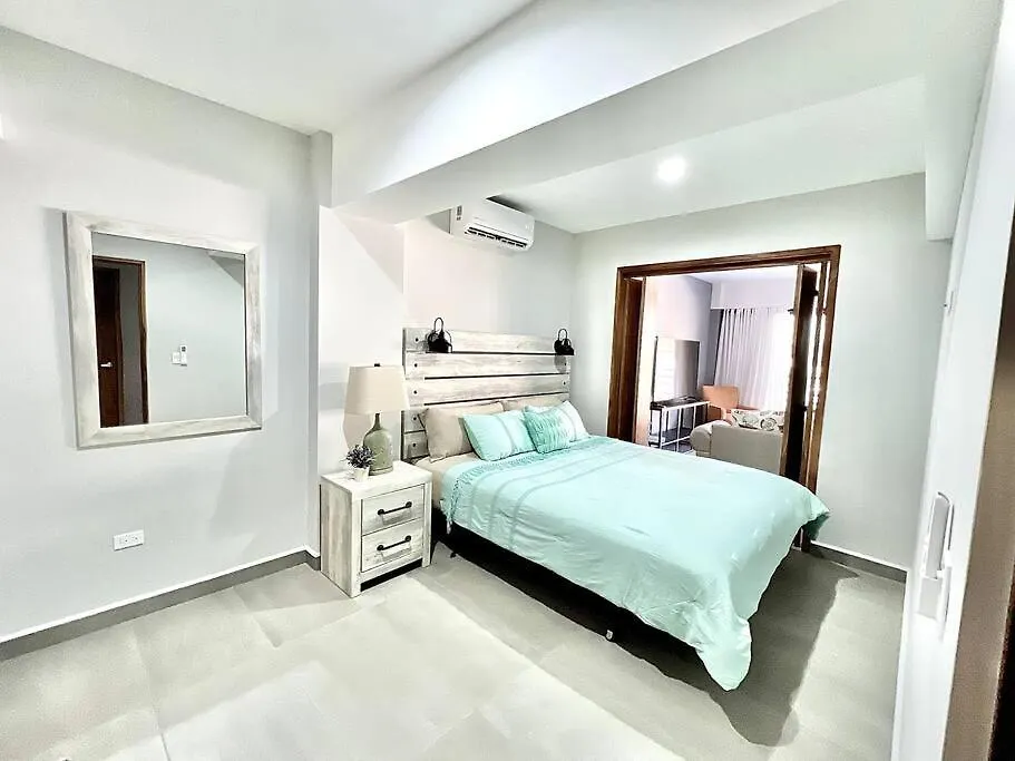Апартаменты New Deluxe 2Br-2Bth, 2 King Beds, 1 Gig - Speed Wi-Fi, Pool, Huge Patio, Close To The Beach, Marina And Night Life. Кабо-Сан-Лукас