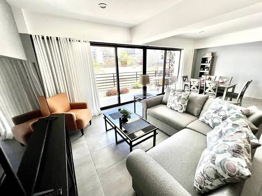 New Deluxe 2Br-2Bth, 2 King Beds, 1 Gig - Speed Wi-Fi, Pool, Huge Patio, Close To The Beach, Marina And Night Life. Кабо-Сан-Лукас